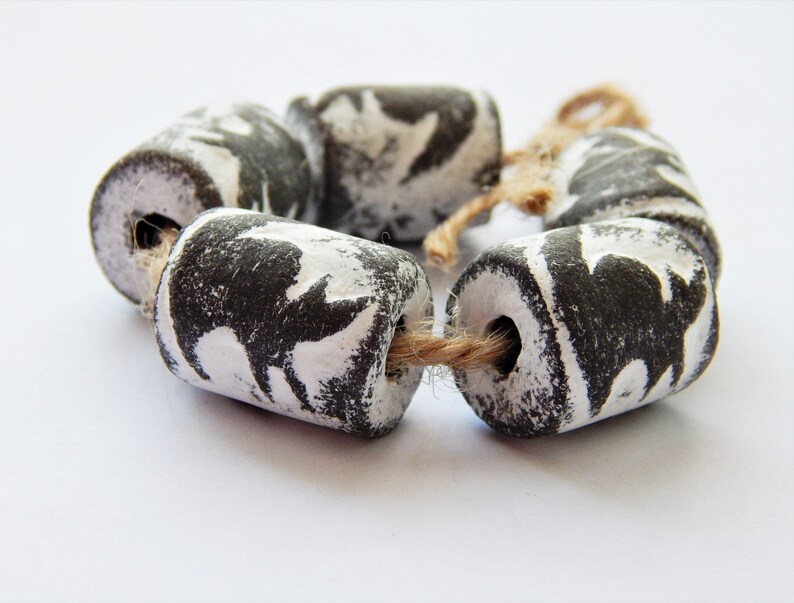 Set of 5 Ceramic Beads black Cat, Pets, Necklace, a Set for Needlework