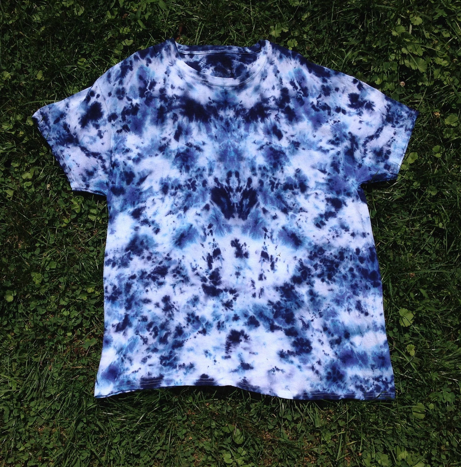 Tie Dye Tee Shirt Hand Dyed Clouds of Midnight Indigo Blue Etsy