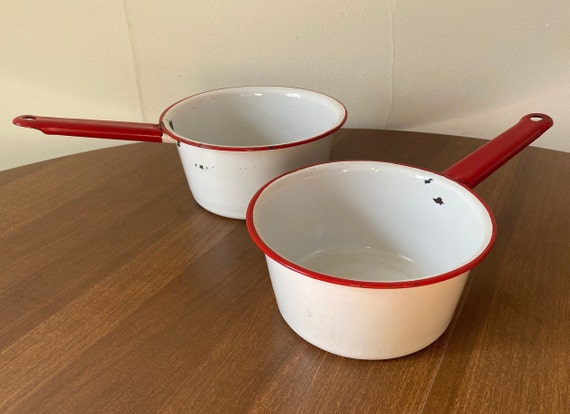 Enamel Cookware Set of 2 Sauce Pans Vintage Distressed White With Red Rim  Enamelware Cooking Pans 1 Quart & 1 1/2 Quart 