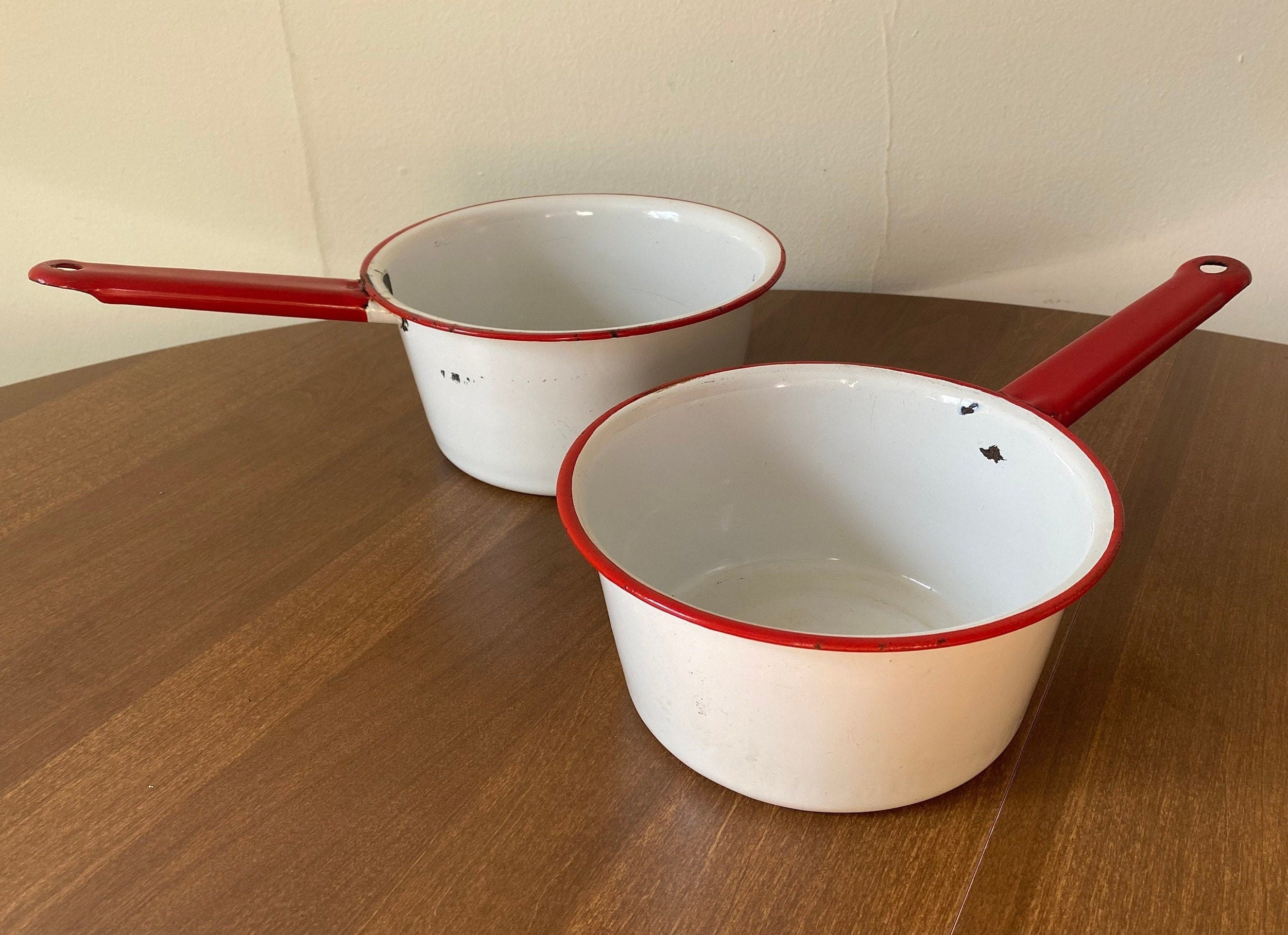 Enamel Cookware 3 Quart Stock Pot Dutch Oven Saucepan Vintage Distressed  White With Red Rim Round Enamelware Cooking Pan With Lid 