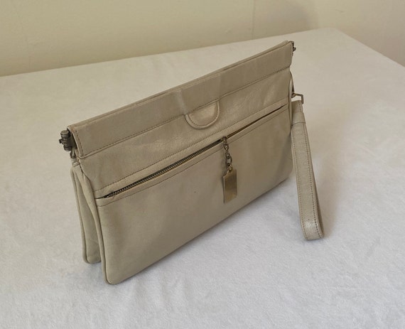 Bags by Zenith Clutch Purse in Cream With Wrist Strap - Etsy