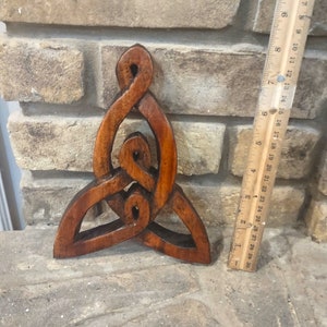 Wooden Celtic Knot: Mother and Double Child
