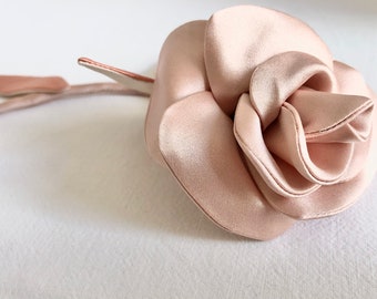 Rose-inspired floral brooch