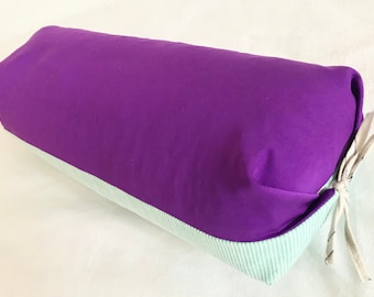 Spelt ball-filled wellness cushion with washable cover