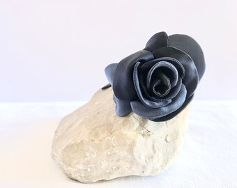 Silk brooch inspired by the rose