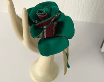 Floral jewel brooch inspired by the rose fashion accessory for women