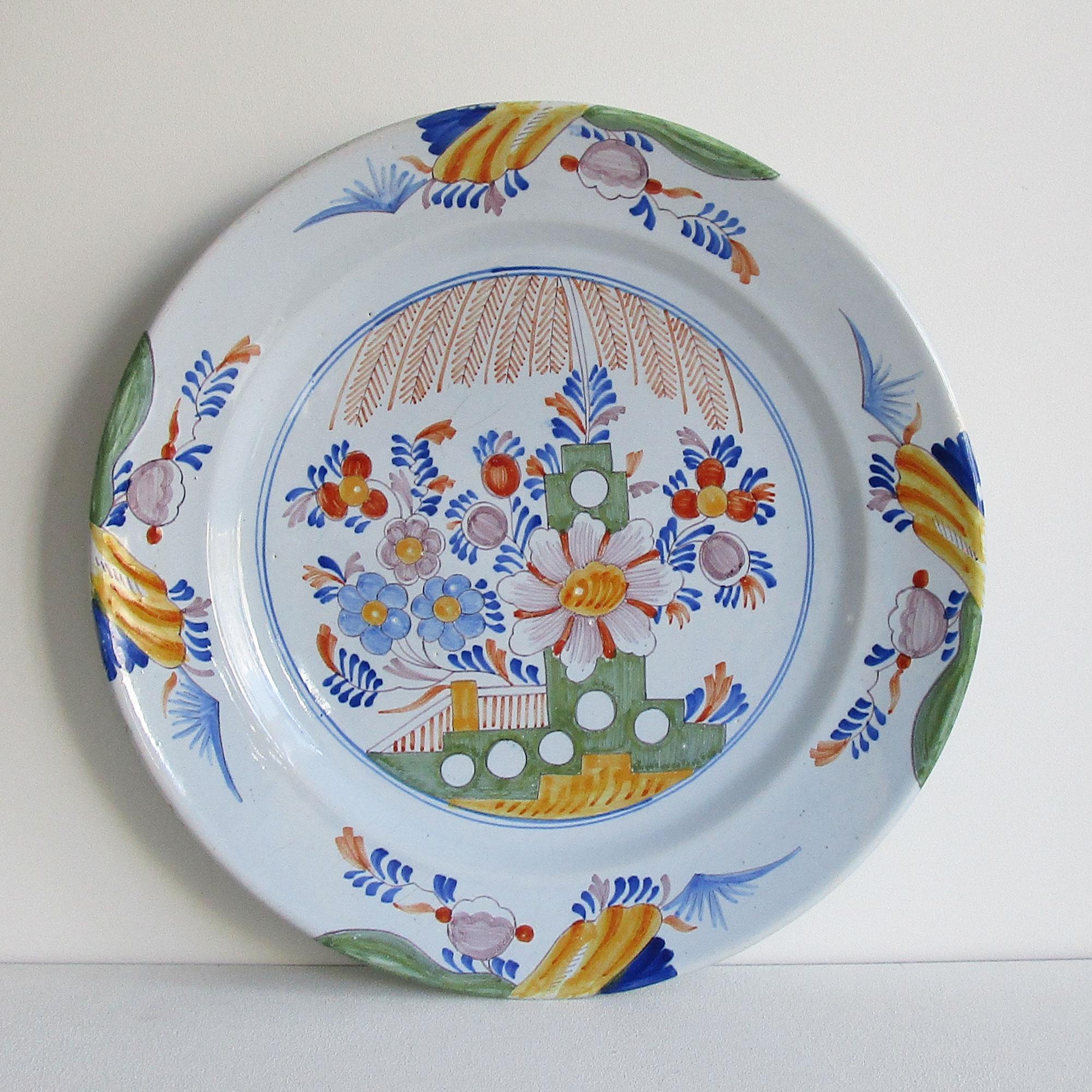 希少なTICHELAAR MAKKUMアンティークポリクロームウォールプレート