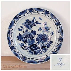 ANTIQUE ROYAL DELFT, De Porceleyne Fles, Delft Blue Plate With Floral Decor, Dutch Delftware from 1923 - 25,5 cm / 10 inch
