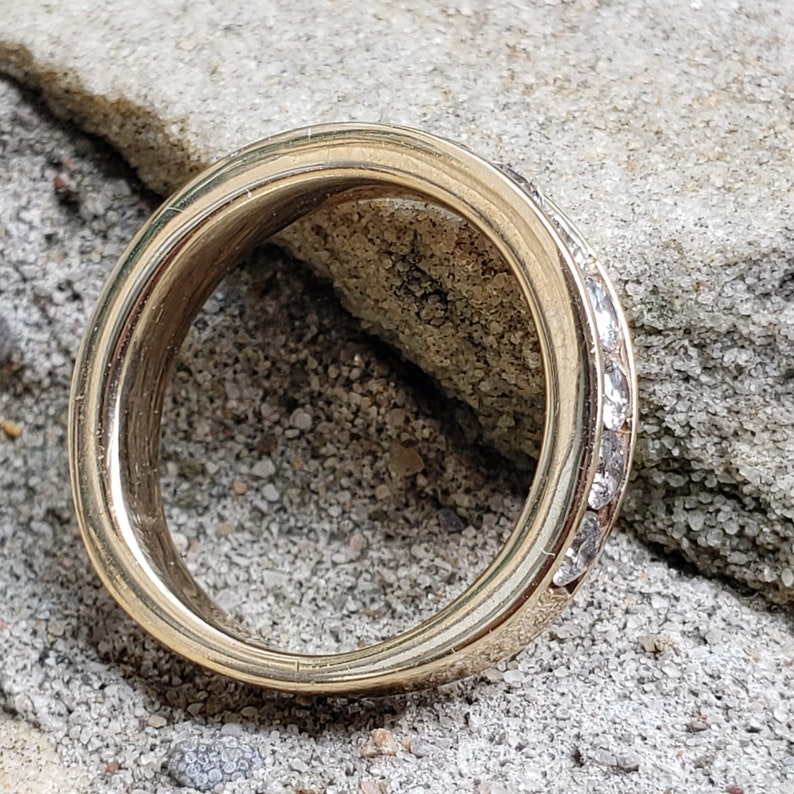0,94 ct diamantjubileumsring / kanalfattad diamantjubileumsring / diamantvigselring bild 9