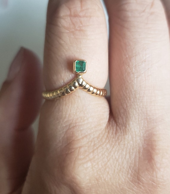 Emerald Tiara Ring / 18K Yellow Gold Emerald Ring