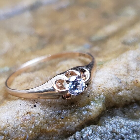 Antique Diamond Solitaire in Buttercup Setting / … - image 5