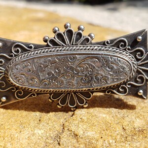 Victorian Silver Memorial Brooch / Locket Brooch / Sterling Silver Locket Photo Brooch / Elegant Bar Brooch