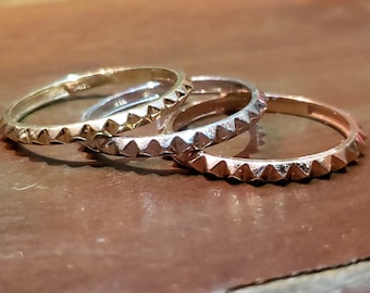 14K Gold Spiked Stacking Ring, Pyramid Band available in 3 gold colours