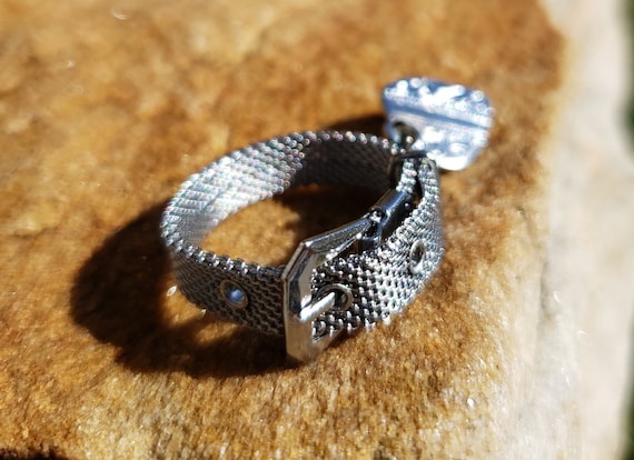 Belt Ring / Buckle Ring With Heart / Costume Jewellery -  Denmark