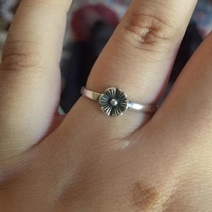 Daisy Flower Ring Sterling Silver Women&#39;s Simple Flower Ring | Unique 925 Band Delicate Floral Jewelry 8mm Stackable Boho Ring Gift for Her
