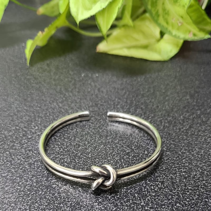 Silver Knotted Bracelet