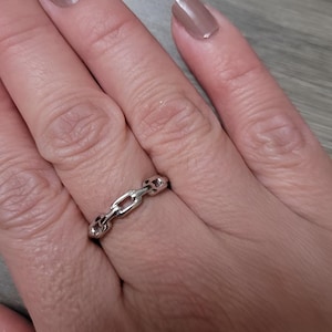 Sterling Silver Chain Link Ring: LINK Ring by • Minimalist Chain Ring • Friendship Rings • A Must Have Stacking Ring