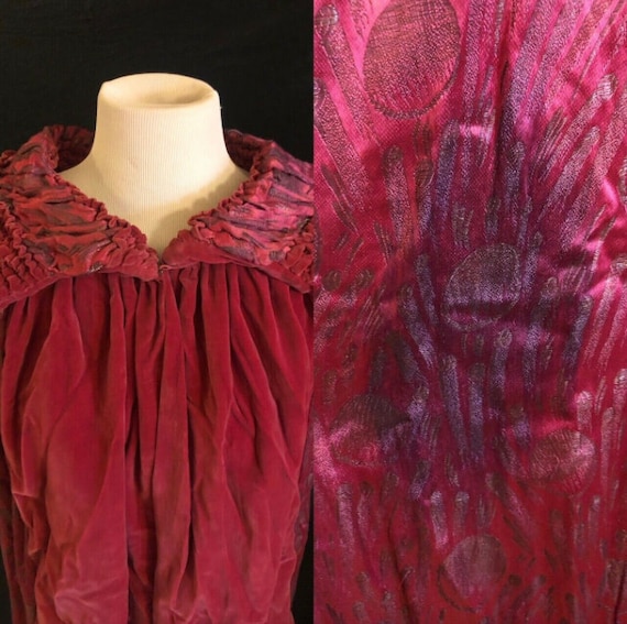 1920's Pink Velvet Lamé Opera Cape Coat