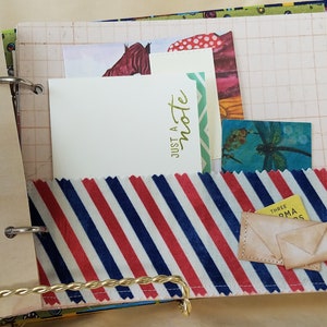Junk Journal handgemacht mit einem Post/Happy Mail Thema, upcycled Fotoalbum mit Karten und Postkarten, Happy Mail Tracker
