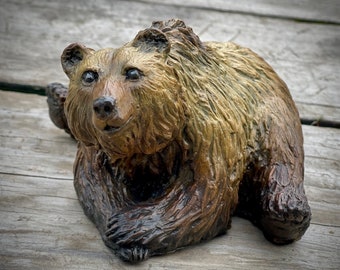 Escultura de bronce de oso grizzly • Arte de vida silvestre hecho a mano • Metalistería de edición limitada • Un regalo perfecto para amantes de la naturaleza y coleccionistas