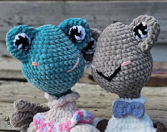 Amigurumi Frog Crochet Pattern: Leopold & Miss Holly (PDF Pattern)