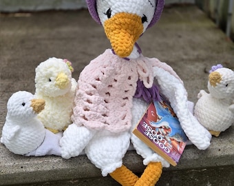 Crochet Goose Amigurumi Pattern: Aunt Millie & Gooseph (PDF Pattern)