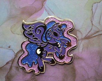 Spilla smaltata glitterata Principessa Luna