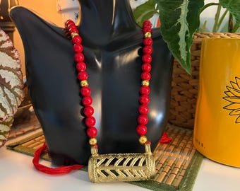 Collar de dokra roja / Joyería tribal india hecha a mano