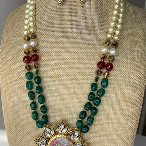 Red and Green Kundan And Meenakari Necklace Set
