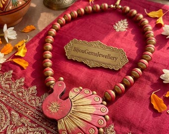Handgemaakte terracotta vogelkettingset | Indiase volkskunstsieraden, roodgouden accenten