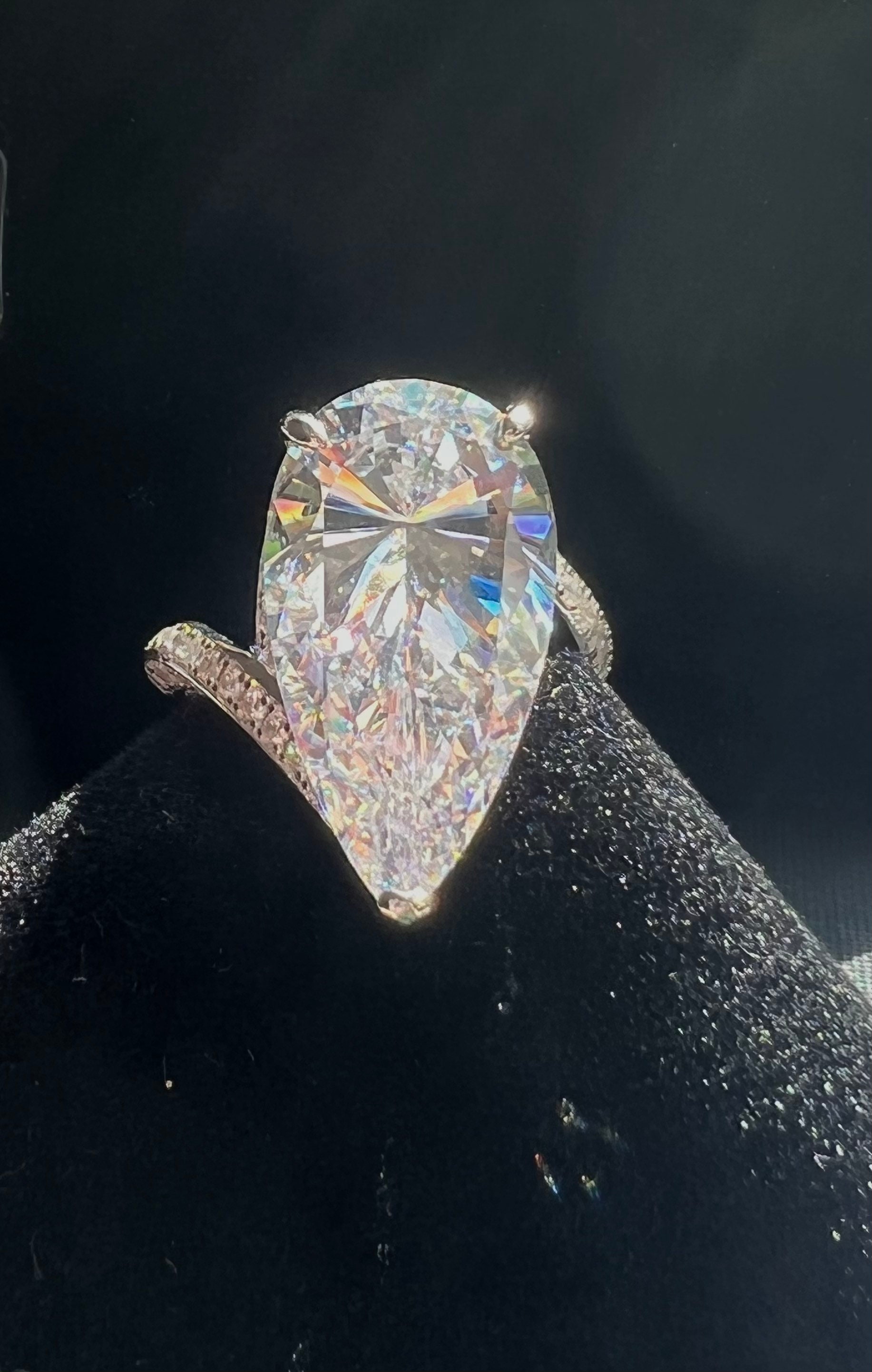 12CT クラシック ダイヤモンド シミュレーション リング、ペアシェイプ 