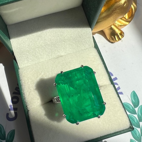 Minimalist Attractive 15ct XL size GREEN Emerald Ring Magnificent & Fabulous Ring So Elegant Exquisite Best Gift May Birthstone S925 w 18KGP