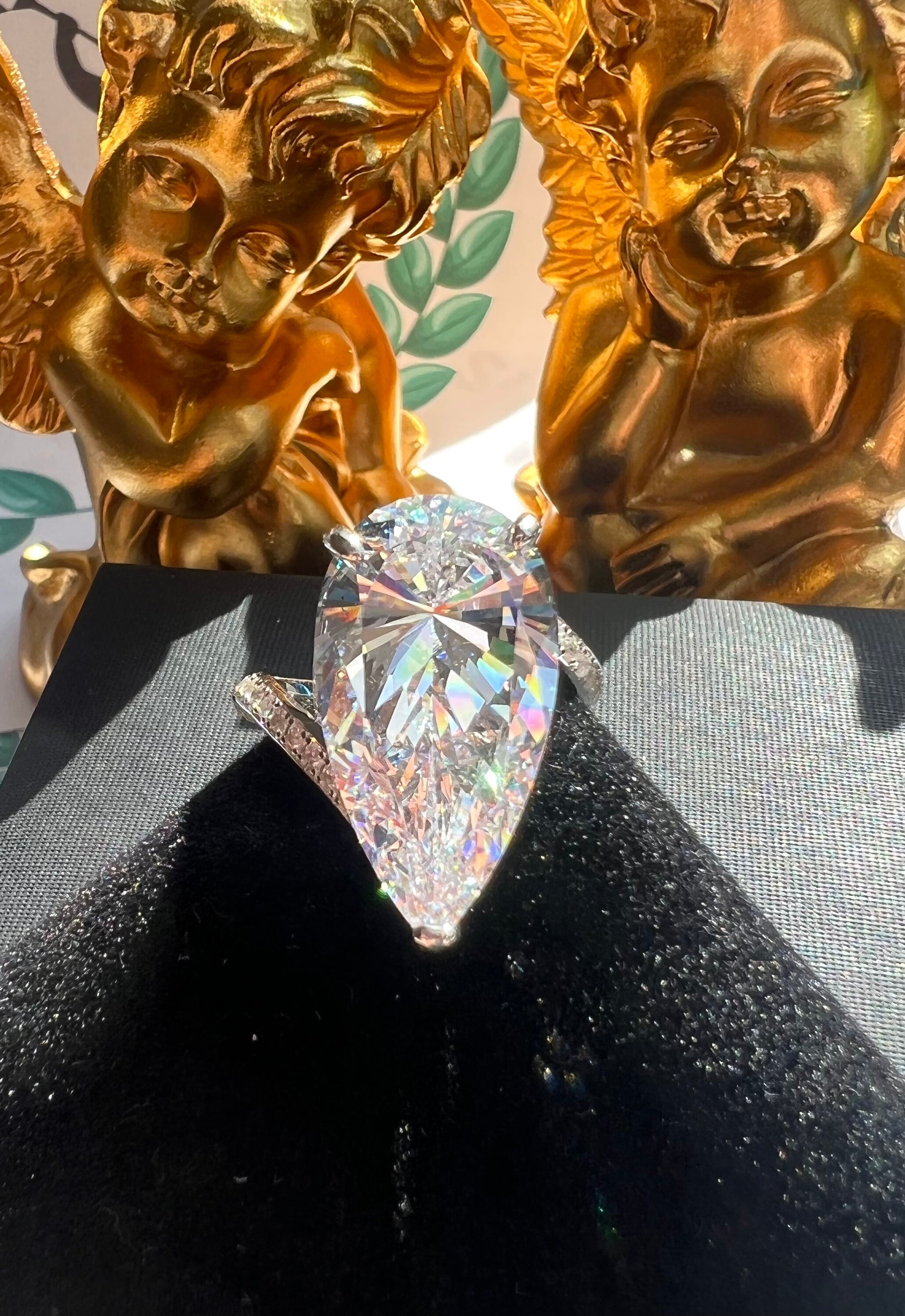 12CT クラシック ダイヤモンド シミュレーション リング、ペアシェイプ 
