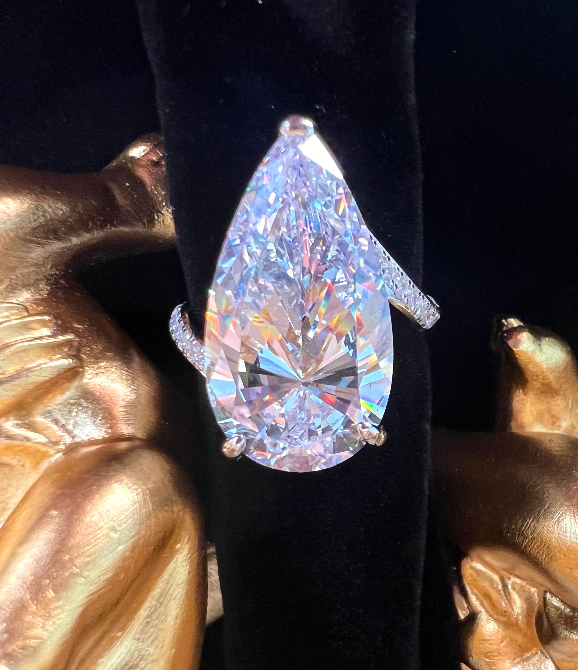 12CT クラシック ダイヤモンド シミュレーション リング、ペアシェイプ 