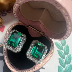 Mini Fabulous Muzo Green Emerald Earring 6x8mm Exquisite Jewelry Vintage style ART DECO design Earring 925 silver w 18KGP May Birthstone