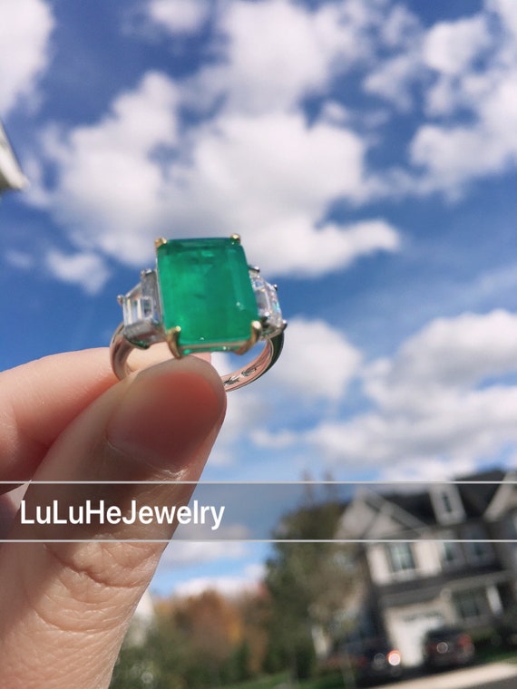 10カラットエメラルドトップラインストーンリング絶妙なジュエリー