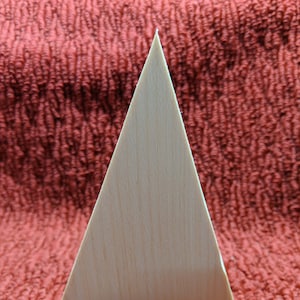 wood 5" pointed Christmas tree, 5" tall 2 3/4" wide, 3/4" thick