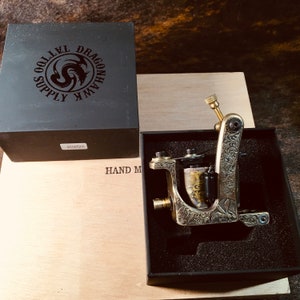 Hand engraved Compass Brass Tattoo Machine Straight Shader