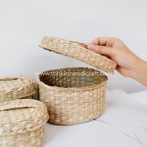 Set of 3 Braided Handwoven Natural Oval/Square Holder basket with lid,natural weave wicker seagrass container,Vintage Jar Bathroom/ Kitchen image 7