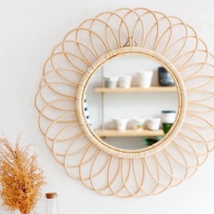 Floral White Rattan/bamboo Round Mirror, handmade, Vintage natural Decor, Round Mirror Home Decoration Equipment Wall Hanging Mirror