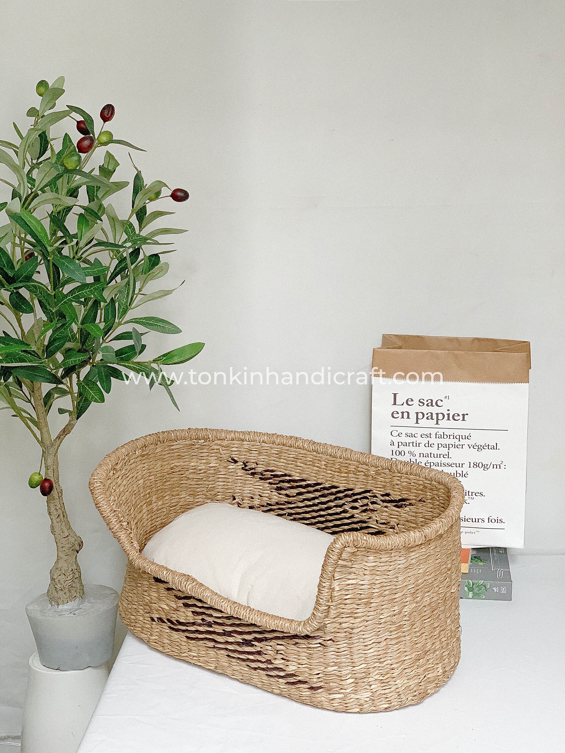 Pet Bed With Pad Pet's Basket Natural Seagrass Bed -  Norway