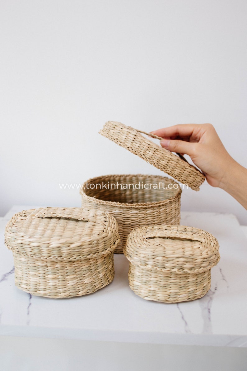 Set of 3 Braided Handwoven Natural Oval/Square Holder basket with lid,natural weave wicker seagrass container,Vintage Jar Bathroom/ Kitchen image 6