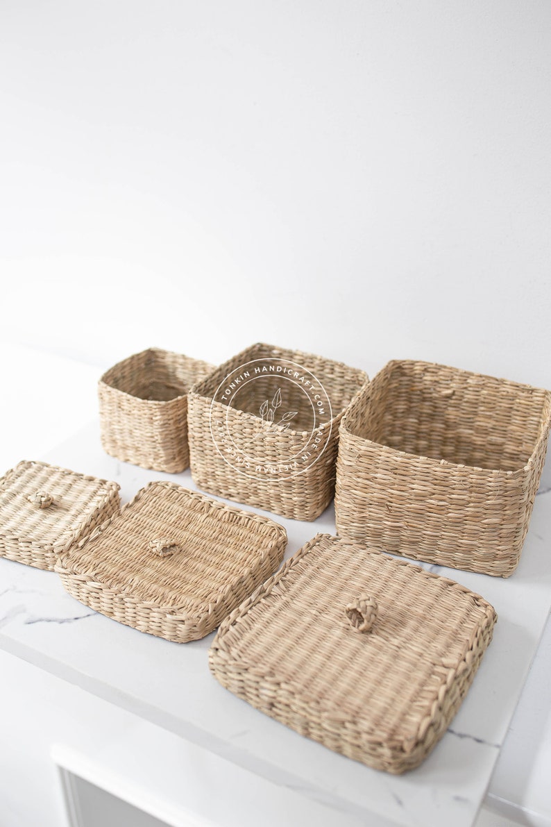 Set of 3 Braided Handwoven Natural Oval/Square Holder basket with lid,natural weave wicker seagrass container,Vintage Jar Bathroom/ Kitchen image 3