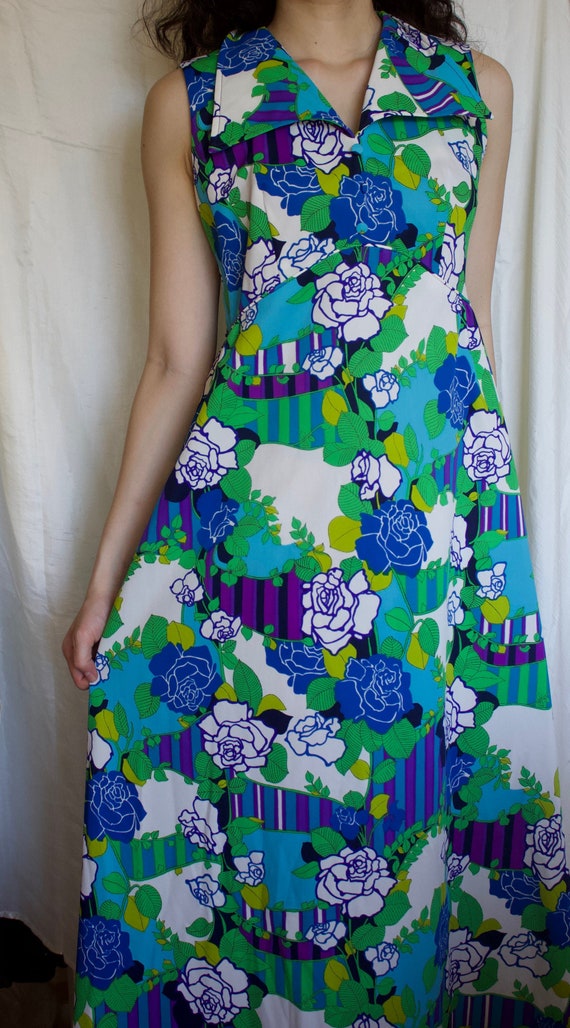 1970s vintage psychedelic Hawaiian maxi dress