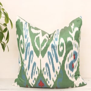 20x20 Green ikat pillow, Ikat cushion, Accent decorative pillow, Toss ikat pillow, Throw pillow, Sofa pillow, Pillow case, Home decor pillow
