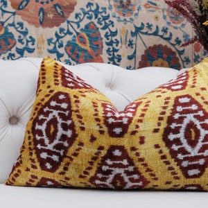 Vintage Decor Throw Pillow Traditional Velvet Ikat Pattern Pillow Handwoven Silk Pillow Velvet Throw Pillow Authentic Ikat Handwoven Pillow