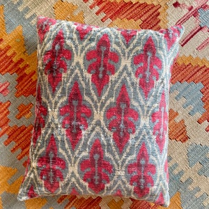15x15 inches velvet ikat pillow, handwoven silk pillow, decorative pilow, modern pillow cover, accent pillows, home decor, boho home living
