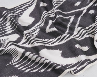 Black & White Silk Ikat Fabric, Handwoven Homeware Textile (16 Inches)