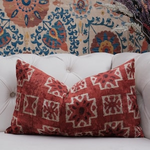 Lipstick Red Velvet Cushion Home Decoration Pillow Throw Silk Ikat Pillow Livingroom Interior Accent Pillow Handwoven Silk Pillow Ikat Throw