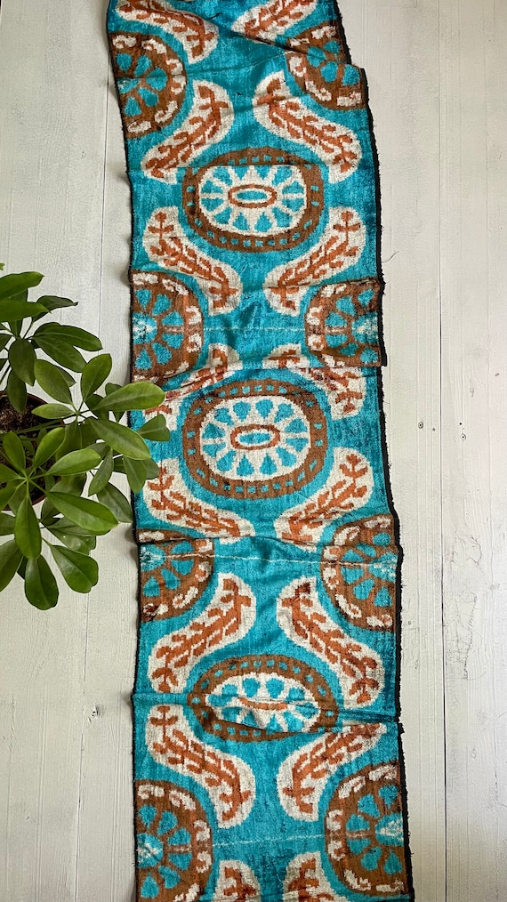 Sewing & Fiber Silk Velvet Fabric Green Ikat Velvet Fabric Handloom